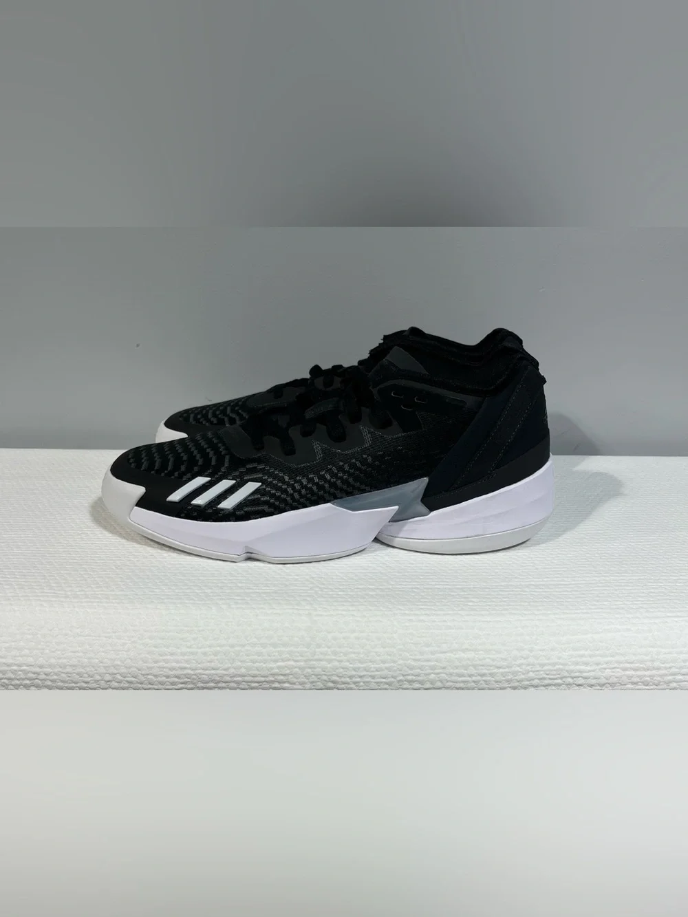 Adidas D.O.N. Issue #4 'Black Carbon' Basketball Shoes Mens Size 13 New